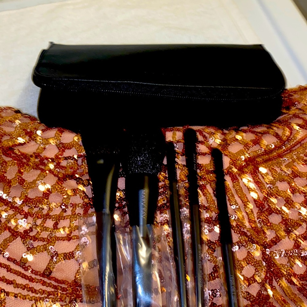 Mary kay Brush collection
